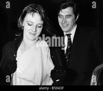 Bryan Ferry Pop Singer With Wife At Heathrow Airport Stock Photo - Alamy