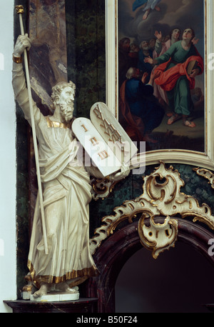 Rellingen, evangelisch-lutherische Rellinger Kirche, Mosesfigur am Altar von J.H. Schmidt, Architekt Cay Dose Stock Photo
