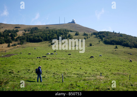 Sep 2008 - People climbing the Grand Ballon Mountain Route des Cretes Route of the Crests in the Vosges mountains Alsace France Stock Photo