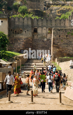 Indian villagers climb to the temple, the Fort,  Ranthambore National Park, Rajasthan, India Stock Photo