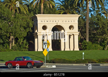 Newport Coast arch along the Pacific Coast Highway Orange County, California, United States southern california palm tree Stock Photo