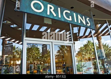H&M Clothing Store, Palm Springs, California, USA Stock Photo: 185722058 - Alamy