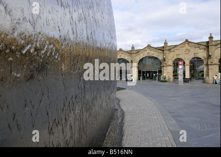 The water feature public area outside Sheffield Railway Station Sheffield South Yorkshire Stock Photo