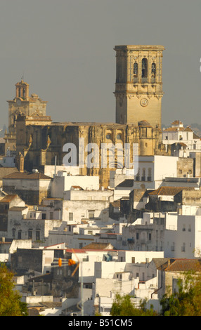 Iglesia de Santa María de la Asuncion, with the Iglesia de San Pedro in the background, Arcos de la Frontera, Andalucia, Spain Stock Photo