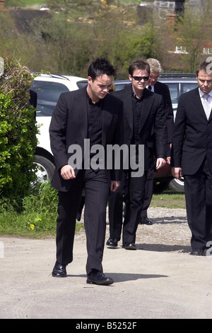 Caron Keating Funeral April 2004 St Peters Church in the grounds of Hever Castle in Kent Picture shows ANT AND DEC Antony McPartlin Declan Donnelly Stock Photo