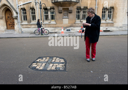 The martyrs memorial on the ground in Broad St Oxford Stock Photo