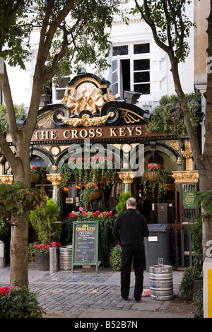 The Cross Keys pub on Endell Street in Covent Garden London Stock Photo