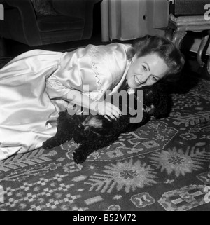 Nadia Gray. December 1952 C6057-001 Stock Photo