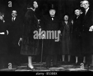 General Election. A pre-Election thankgiving service was held at St. Paul's Cathedral this morning which members of the Government attended. L to R. Mr. Herbert Morrison, Mr. Anthony Eden, Mrs. Churchill, Winston Churchill after the service. On right is Sir Stafford Cripps, and next to him Lady Cripps. February 1950 P018679 Stock Photo