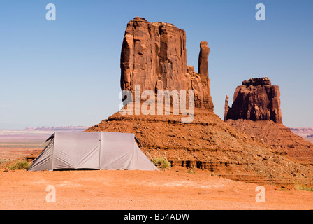 tent camping in Monument Valley Stock Photo