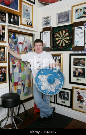 World Champion boxer Ricky Hatton at home in Hyde 17th August 2007 Stock Photo