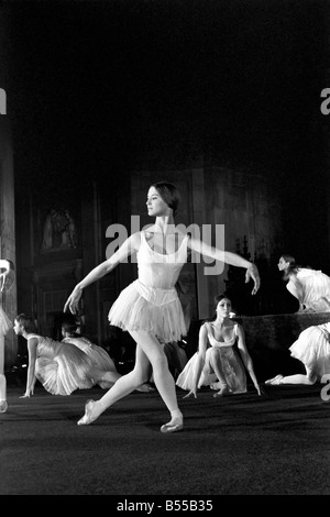 Royal Ballet dancers and pupils of the Royal Ballet School danced under the dome of St Paul's Cathedral . Dancers rehearse their parts in the performance. December 1969 Z12052-001 Stock Photo