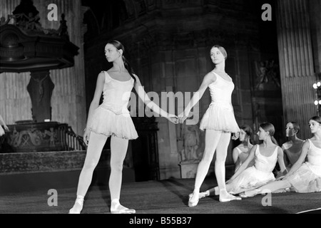 Royal Ballet dancers and pupils of the Royal Ballet School danced under the dome of St Paul's Cathedral . Dancers rehearse their parts in the performance. December 1969 Z12052-002 Stock Photo