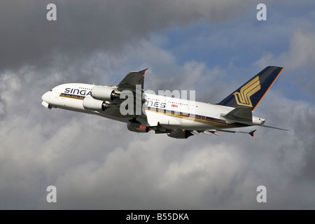 An Airbus A380 super jumbo of Singapore airlines Stock Photo