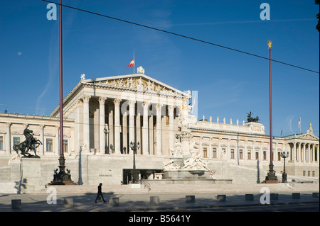 Wien Ringstraße Parlament Theophil Hansen 1883 Vienna Ringstrasse Parliament Theophil Hansen 1883 Stock Photo