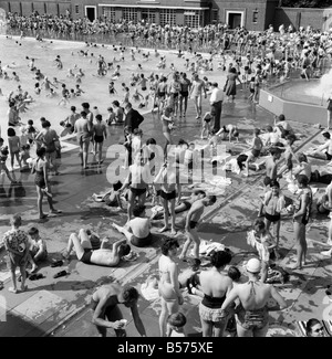 brockwell lido opening