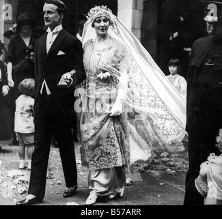 Wedding of Duff Cooper and Lady Diana Manners 1919 On the 2 June 1919 the society wedding of the year took place between Lady Diana Manners and Albert Duff Cooper Cooper went on to become first Lord of the Admiralty but resigned from this post on the 3 October 1938 over the Neville Chamberlain s appeasement of Hitler and the signing of the Munich agreement Stock Photo