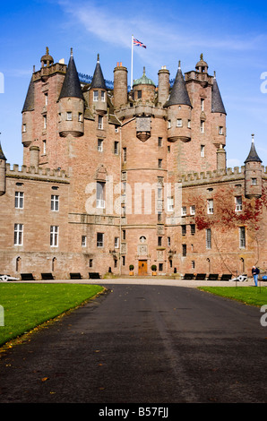 The Lyon Family Home of Glamis Castle, once the Residence of Elizabeth ...