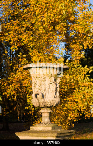 Greek urn, Kew Gardens Kew Surrey TW9 London United Kingdom Stock Photo