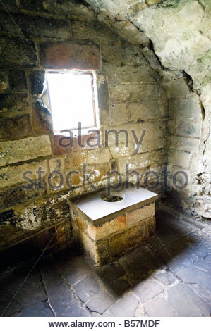 Garderobe medieval toilet Stock Photo: 82891302 - Alamy