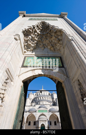 The Blue Mosque (Sultan Ahmet) in Sultanahmet, Istanbul, Turkey, Europe Stock Photo