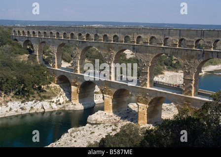 Roman aqueduct, Pont du Gard, UNESCO World Heritage Site, Languedoc, France, Europe Stock Photo