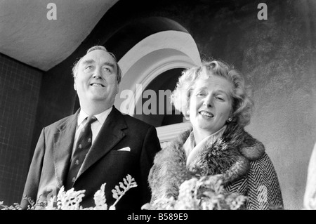 William Whitelaw and Margaret Thatcher meet young conservatives. February 1975 75-00767-006 Stock Photo