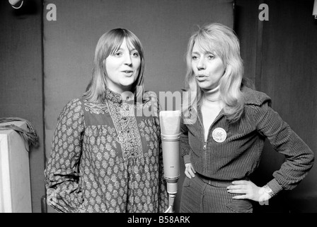 Music/Studio: Pop Group: Guys and Dolls: Kay Garner and Claire Torry in a recording studio. March 1975 75-01511-005 Stock Photo