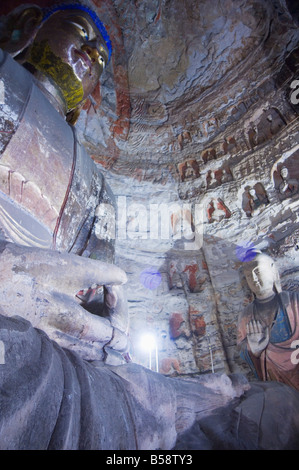 Seated statue of Sakyamuni, the largest Buddha of Yungang Caves cut during the Northern Wei Dynasty, China Stock Photo