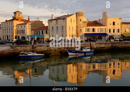 View of the Clemenceau Quay, port area, Saint Martin, Ile de Re, Charente Maritime, France, Europe Stock Photo