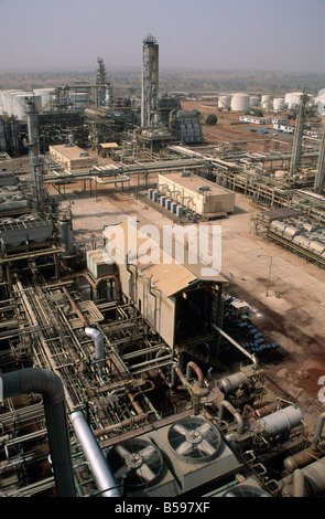 High level view of pipes storage tanks and facilities in NNPC Nigerian National Petroleum Corporation oil refinery in Kaduna Nig Stock Photo