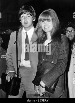 Beatles singer Paul McCartney singer with girlfriend Jane Asher Stock ...