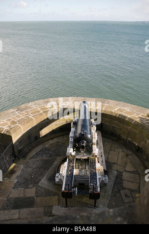 Directional cannon on frame and turntable at Carrickfergus Castle showing tracks Stock Photo