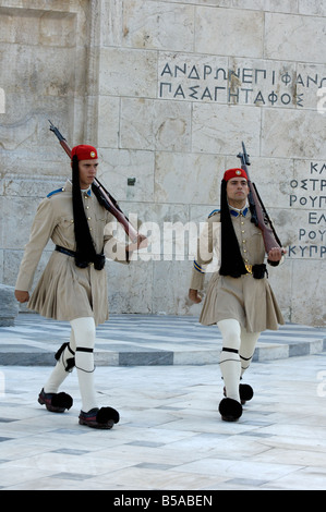 Traditionally dressed soldiers, Evzones, changing the gaurd at the Greek Parliament in Athens Stock Photo