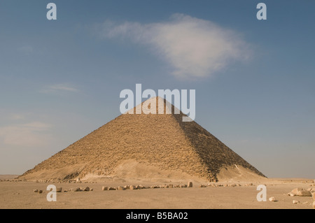The Red Pyramid, also called the North Pyramid, built by Old Kingdom Pharaoh Sneferu located at the royal necropolis of Dahshur near Cairo, Egypt Stock Photo