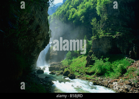 El Estrecho falls on the River Arazas, Ordesa National Park, Huesca, Pyrenees, Aragon, Spain, Europe Stock Photo