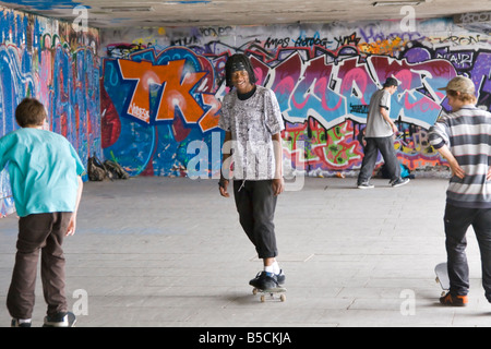 Skateboarders on the Southbank, London, UK Stock Photo