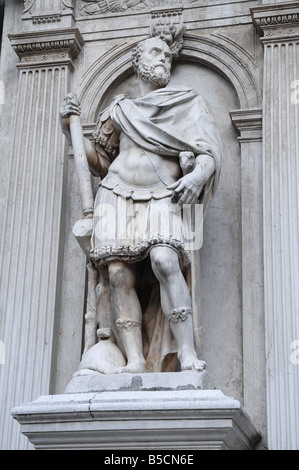 Francesco Maria I della Rovere statue on the Arco Foscari, facing the Scala dei Giganti, Courtyard of Doge's Palace, Venice. Stock Photo