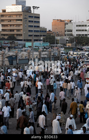 Crowds in Souq al-Arabi, the center of Khartoum, Sudan, Africa Stock Photo