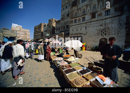 Spice stall in souk within old city walls, Sana'a, Yemen, Middle East Stock Photo