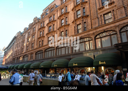 Harrod s Shopping Center London Great Britain 2008 Harrod s Einkaufscenter London Groß Britannien2008 Stock Photo