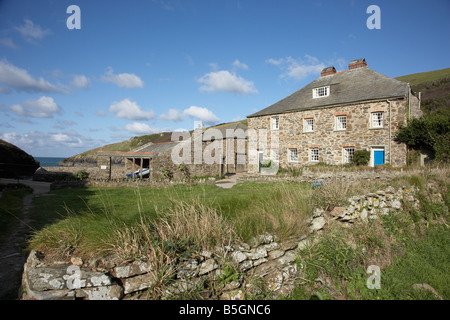 Traditional Cornish fishermans cottage in Port Quin, North Cornwall, England UK Owned by the National Trust, NT Stock Photo