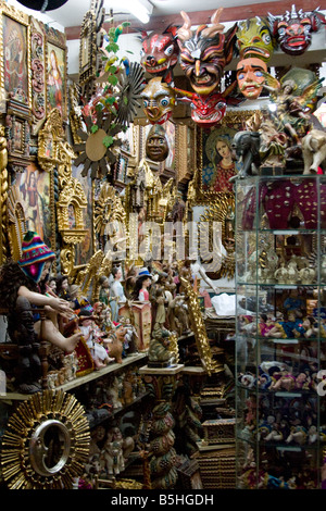 a cluttered gift store in Peru Stock Photo