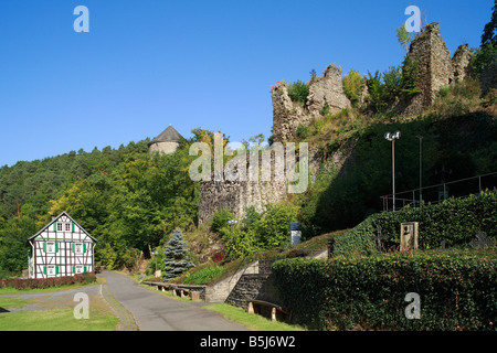 Burg Ehrenstein in Neustadt (Wied), Naturpark Rhein-Westerwald ...