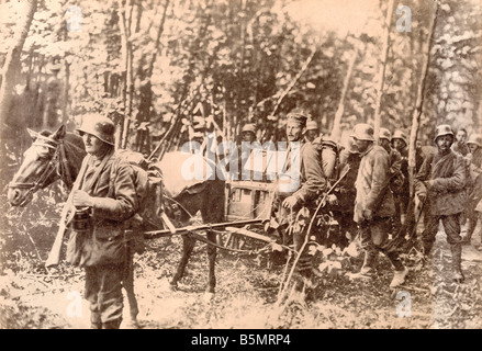 9 1918 6 9 A1 3 E WW1 West Fr Ger mine throwers Photo World War 1 Western Front German major offensive March July 1918 Attack of Stock Photo