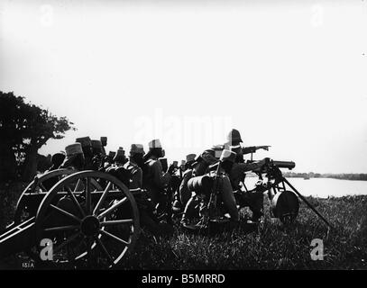 Askaris on macine gun Photo World War 1 War in the colonies German East Afrika now Tanzania Askaris on machine gun Photo