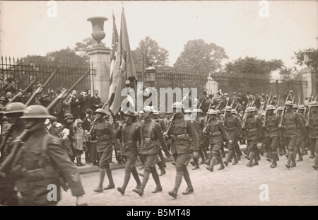 9FK 1919 7 14 A1 15 E US troops Paris 1919 Paris 14 July 1919 Allied victory celebrations after the end of WWI Parade by troops Stock Photo