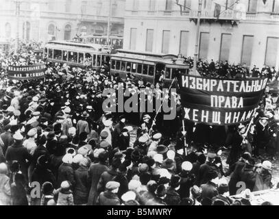 Revolution 1917 Russian Revolution 1917 Women demonstrating in Petrograd Photograph April 1917 Stock Photo