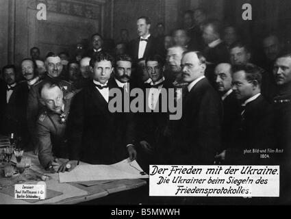 9RD 1918 2 9 A1 2 Ukrainian Delegation 1918 World War 1 1914 18 Peace negotiations in Brest Litowsk and separate peace of the Ce Stock Photo