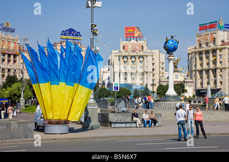 Independence day, Ukrainian national flags flying in Maidan Nezalezhnosti (Independence Square), Kiev, Ukraine Stock Photo